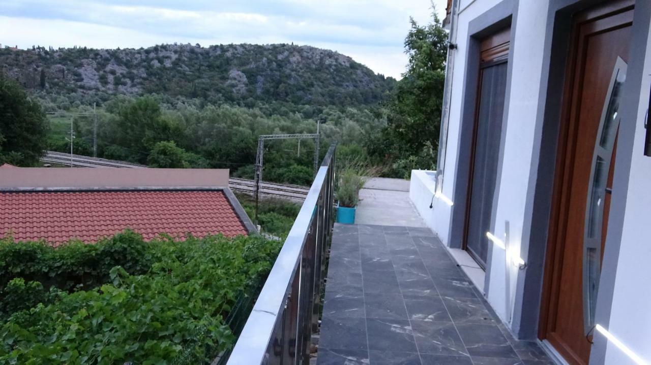 Apartment Kraljica Jelena Вирпазар Екстериор снимка