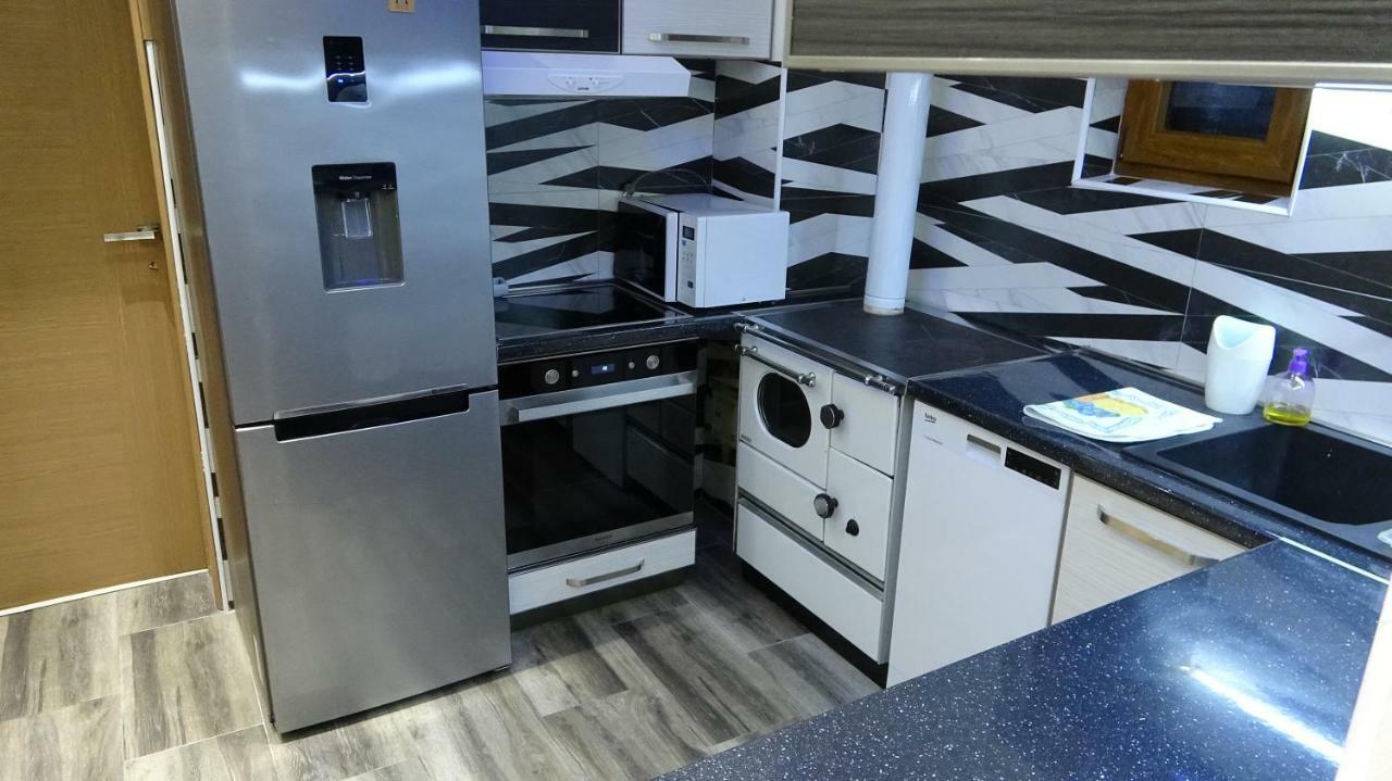 Apartment Kraljica Jelena Вирпазар Екстериор снимка